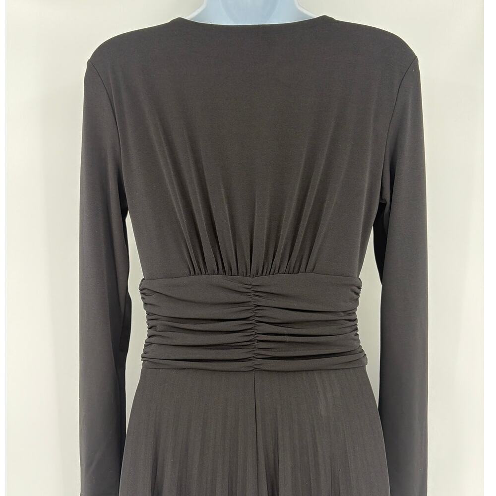 Max and Cleo Fit Flare Dress Sz M Mob Wife Glam Cocktail Plunge Neck Sexy Black - Picture 7 of 10